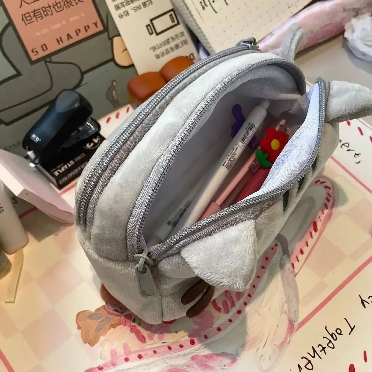 Uroczy piórnik z motywem grube – Case With Pencil Holder recenzja i cena