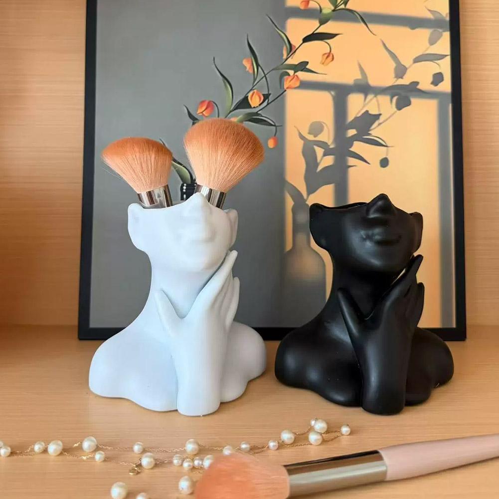 Figurka biustu kobiety, wazon, – Case With Pencil Holder recenzja i cena